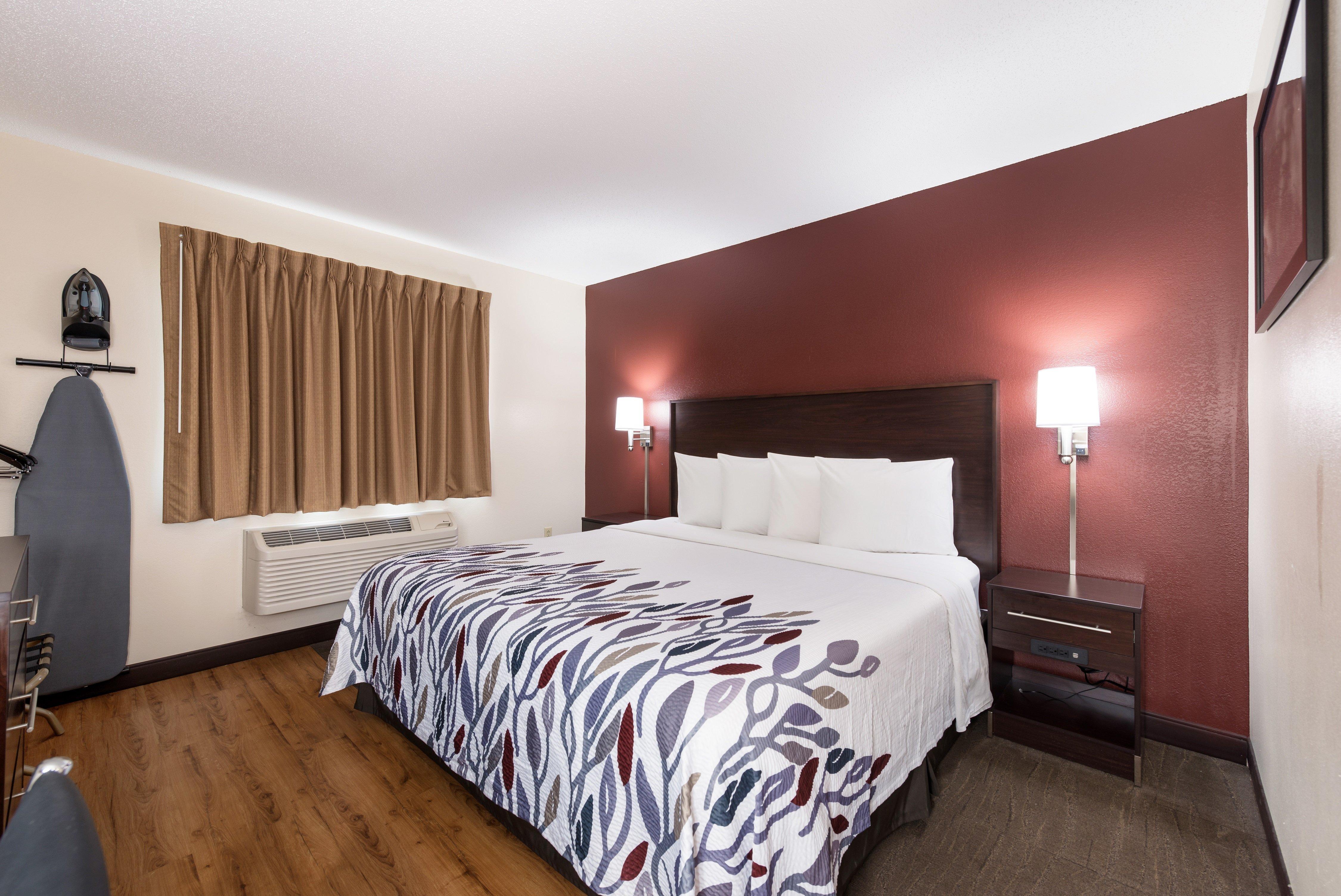 Red Roof Inn Оберн Экстерьер фото
