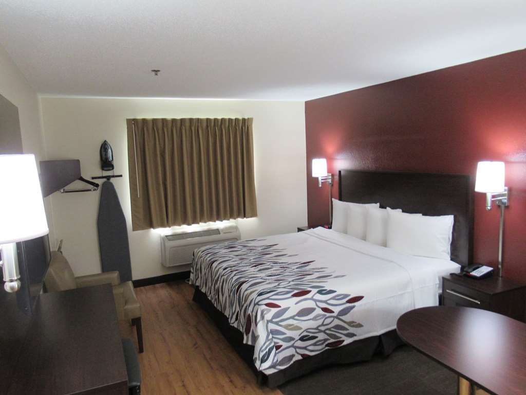 Red Roof Inn Оберн Номер фото